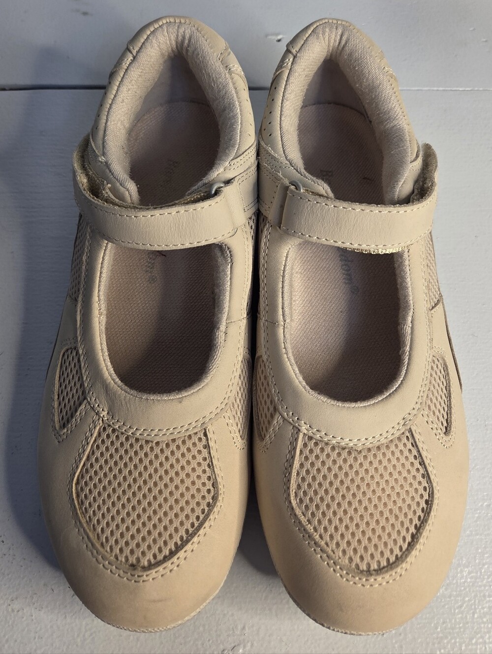 Barefoot Freedom Tennis Shoes Size 7